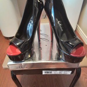 Ladies extreme stilettos